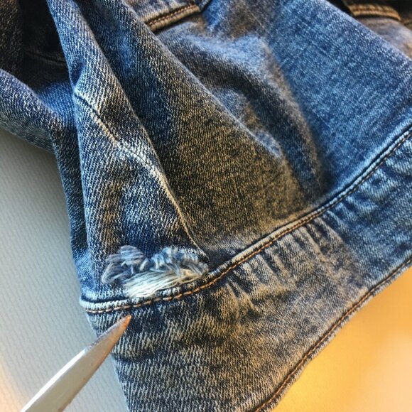 Frayed Jeans Cropped Denim Jacket Large Pleated Distressing Grunge Stone Wash - Picture 5 of 11